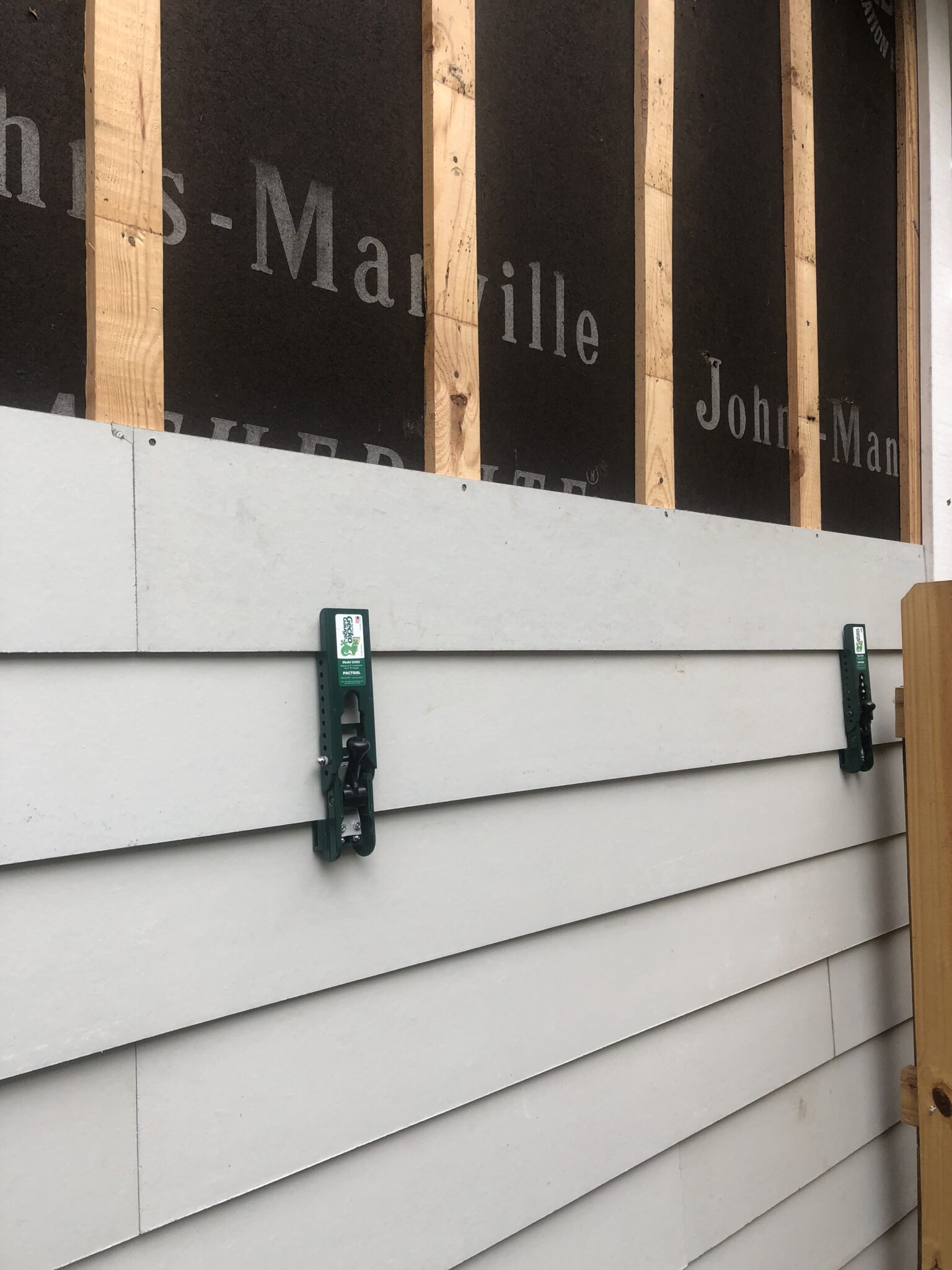 How to Install New Hardie Plank Siding Without Help (DIY Guide) My